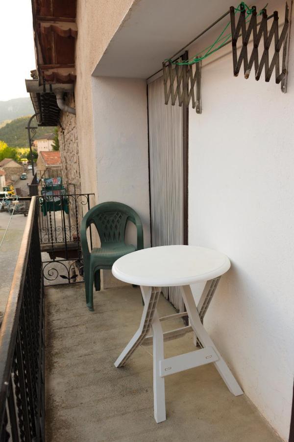 Casa Blascosanz - piso para 6 personas en el pirineo Hecho Exterior foto
